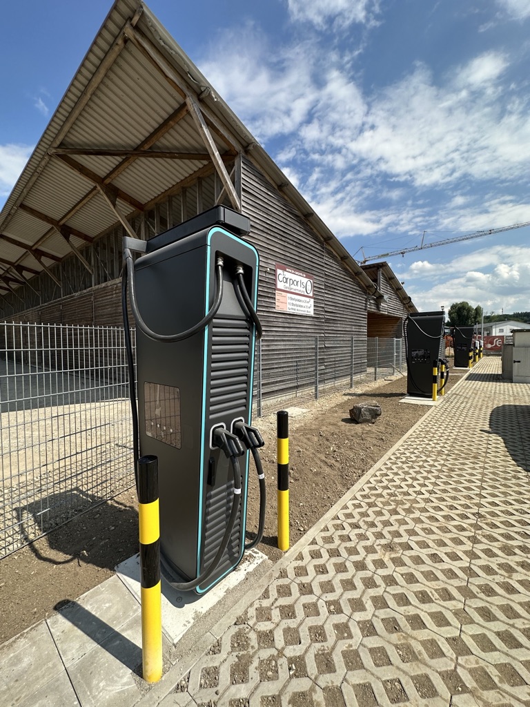 EBB1701D-27A8-4F63-BD43-BF9E211308BA_1_105_c